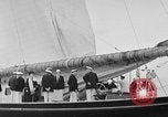 Immagine di Il Royal Yacht Squadron Regata Cowes Inghilterra Regno Unito, 1933, secondo 21 filmato di repertorio 65675054997