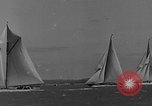 Immagine di Il Royal Yacht Squadron Regata Cowes Inghilterra Regno Unito, 1933, secondo 33 filmato di repertorio 65675054997