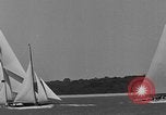 Immagine di Il Royal Yacht Squadron Regata Cowes Inghilterra Regno Unito, 1933, secondo 42 filmato di repertorio 65675054997