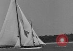 Immagine di Il Royal Yacht Squadron Regata Cowes Inghilterra Regno Unito, 1933, secondo 45 filmato di repertorio 65675054997