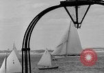 Immagine di Il Royal Yacht Squadron Regata Cowes Inghilterra Regno Unito, 1933, secondo 51 filmato di repertorio 65675054997