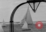 Immagine di Il Royal Yacht Squadron Regata Cowes Inghilterra Regno Unito, 1933, secondo 53 filmato di repertorio 65675054997