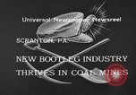 Standbild bootleggers Bergbau Scranton Pennsylvania USA, 1933, aus Sekunde 6 historischem Filmmaterial Videoclip 65675055003