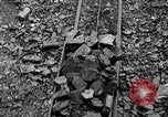 Standbild bootleggers Bergbau Scranton Pennsylvania USA, 1933, aus Sekunde 32 historischem Filmmaterial Videoclip 65675055003