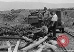 Standbild bootleggers Bergbau Scranton Pennsylvania USA, 1933, aus Sekunde 50 historischem Filmmaterial Videoclip 65675055003