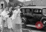 Standbild Autos gesegnet Baldwin New York USA, 1933, aus Sekunde 30 historischem Filmmaterial Videoclip 65675055004
