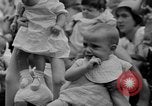 Standbild Messe baby Contest New York City USA, 1933, aus Sekunde 28 historischem Filmmaterial Videoclip 65675055005