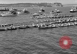 Standbild Native American Indian canoe Race Coupeville Washington USA, 1933, aus Sekunde 21 historischem Filmmaterial Videoclip 65675055007