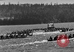 Standbild Native American Indian canoe Race Coupeville Washington USA, 1933, aus Sekunde 38 historischem Filmmaterial Videoclip 65675055007