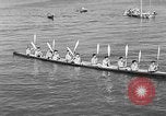 Standbild Native American Indian canoe Race Coupeville Washington USA, 1933, aus Sekunde 61 historischem Filmmaterial Videoclip 65675055007