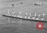 Standbild Native American Indian canoe Race Coupeville Washington USA, 1933, aus Sekunde 62 historischem Filmmaterial Videoclip 65675055007