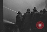 Immagine di Aurora vigili del fuoco combattono Woolworth Building fire Aurora Illinois USA, 1934, secondo 11 filmato di repertorio 65675055015