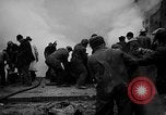 Immagine di Aurora vigili del fuoco combattono Woolworth Building fire Aurora Illinois USA, 1934, secondo 25 filmato di repertorio 65675055015