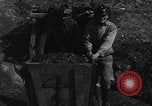 Image femme miner Cadiz Ohio USA, 1934, de la seconde 8 séquences d'archives historiques vidéo 65675055022