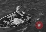 Image plongeurs natif Nassau Bahamas, 1934, de la seconde 59 séquences d'archives historiques vidéo 65675055024