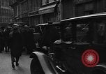 Immagine di Sciopero della cabina Parigi Francia, 1934, secondo 34 filmato di repertorio 65675055025