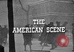 Immagine di Tempesta di neve nella città americana New York City USA, 1920, secondo 39 filmato di repertorio 65675055031