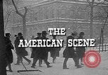 Immagine di Tempesta di neve nella città americana New York City USA, 1920, secondo 42 filmato di repertorio 65675055031