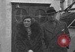 Standbild Sir Malcolm Campbell New York City USA, 1935, aus Sekunde 11 historischem Filmmaterial Videoclip 65675055051