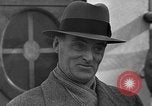 Standbild Sir Malcolm Campbell New York City USA, 1935, aus Sekunde 12 historischem Filmmaterial Videoclip 65675055051