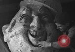 Immagine di Galleggianti per la sfilata di carnevale Viareggio Italia, 1935, secondo 15 filmato di repertorio 65675055055
