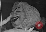 Immagine di Galleggianti per la sfilata di carnevale Viareggio Italia, 1935, secondo 17 filmato di repertorio 65675055055