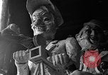 Immagine di Galleggianti per la sfilata di carnevale Viareggio Italia, 1935, secondo 33 filmato di repertorio 65675055055