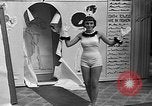 Immagine di Sfilata di moda Coral Gables Florida USA, 1935, secondo 24 filmato di repertorio 65675055057