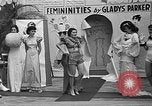 Immagine di Sfilata di moda Coral Gables Florida USA, 1935, secondo 60 filmato di repertorio 65675055057