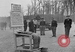 Image des membres britanniques du Parlement visiter Camp de concentration Buchenwald Allemagne, 1945, de la seconde 13 séquences d'archives historiques vidéo 65675055079