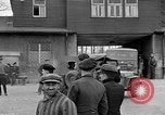 Image des membres britanniques du Parlement visiter Camp de concentration Buchenwald Allemagne, 1945, de la seconde 35 séquences d'archives historiques vidéo 65675055079