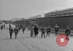 Image des membres britanniques du Parlement visiter Camp de concentration Buchenwald Allemagne, 1945, de la seconde 47 séquences d'archives historiques vidéo 65675055079