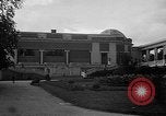 Standbild anglo-amerikanischen NS-Internierungslager Vittel Frankreich, 1944, aus Sekunde 9 historischem Filmmaterial Videoclip 65675055087