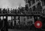 Standbild anglo-amerikanischen NS-Internierungslager Vittel Frankreich, 1944, aus Sekunde 48 historischem Filmmaterial Videoclip 65675055087