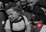 Standbild anglo-amerikanischen NS-Lager Vittel Frankreich, 1944, aus Sekunde 20 historischem Filmmaterial Videoclip 65675055088