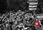 Standbild anglo-amerikanischen NS-Lager Vittel Frankreich, 1944, aus Sekunde 31 historischem Filmmaterial Videoclip 65675055088