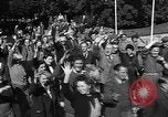 Standbild anglo-amerikanischen NS-Lager Vittel Frankreich, 1944, aus Sekunde 36 historischem Filmmaterial Videoclip 65675055088