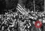 Standbild anglo-amerikanischen NS-Lager Vittel Frankreich, 1944, aus Sekunde 42 historischem Filmmaterial Videoclip 65675055088