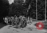Standbild anglo-amerikanischen NS-Lager Vittel Frankreich, 1944, aus Sekunde 53 historischem Filmmaterial Videoclip 65675055088