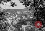 Standbild russische Offiziere und Soldaten Karlsbad Tschechoslowakei, 1946, aus Sekunde 8 historischem Filmmaterial Videoclip 65675055107