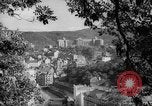 Standbild russische Offiziere und Soldaten Karlsbad Tschechoslowakei, 1946, aus Sekunde 14 historischem Filmmaterial Videoclip 65675055107