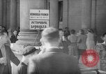 Standbild russische Offiziere und Soldaten Karlsbad Tschechoslowakei, 1946, aus Sekunde 43 historischem Filmmaterial Videoclip 65675055107
