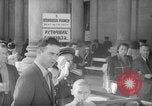 Standbild russische Offiziere und Soldaten Karlsbad Tschechoslowakei, 1946, aus Sekunde 46 historischem Filmmaterial Videoclip 65675055107