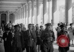 Standbild russische Offiziere und Soldaten Karlsbad Tschechoslowakei, 1946, aus Sekunde 59 historischem Filmmaterial Videoclip 65675055107