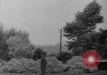 Image des troupes américaines avançant dans Seconde Guerre Mondiale Belgique, 1944, de la seconde 4 séquences d'archives historiques vidéo 65675055108