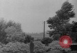 Image des troupes américaines avançant dans Seconde Guerre Mondiale Belgique, 1944, de la seconde 10 séquences d'archives historiques vidéo 65675055108