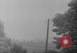 Image des troupes américaines avançant dans Seconde Guerre Mondiale Belgique, 1944, de la seconde 29 séquences d'archives historiques vidéo 65675055108