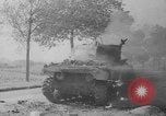 Image des troupes américaines avançant dans Seconde Guerre Mondiale Belgique, 1944, de la seconde 33 séquences d'archives historiques vidéo 65675055108