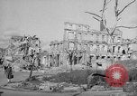 Immagine di Prigionieri di guerra tedeschi Varsavia POLONIA, 1947, secondo 15 filmato di repertorio 65675055114