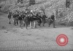 Immagine di Prigionieri di guerra tedeschi Varsavia POLONIA, 1947, secondo 54 filmato di repertorio 65675055114